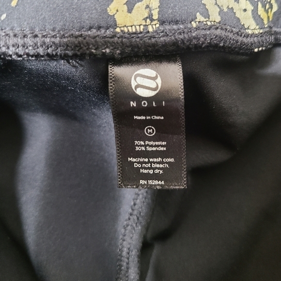 NOLI Medium Reflective Cobra High Rise Leggings - Picture 4 of 5